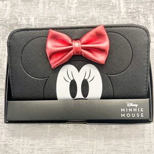 NIB Disney Minnie Mouse Wallet